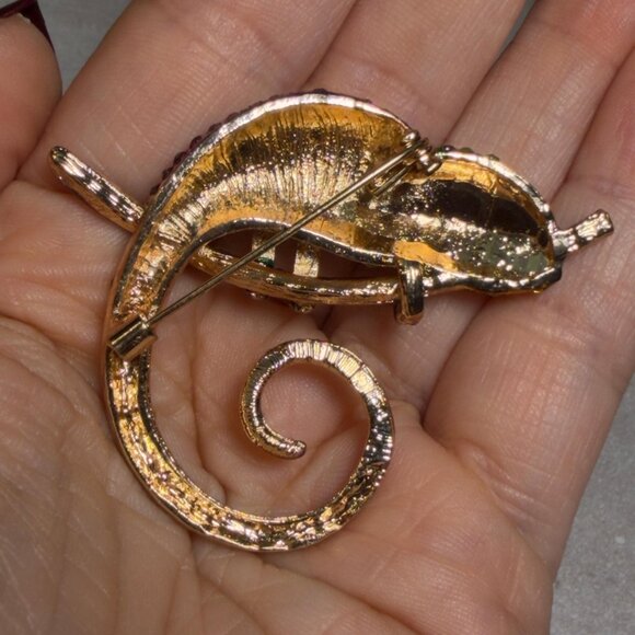 Chameleon Brooch Crystal Rhinestone Animal Pin – 2.5” Wide - Picture 4 of 4